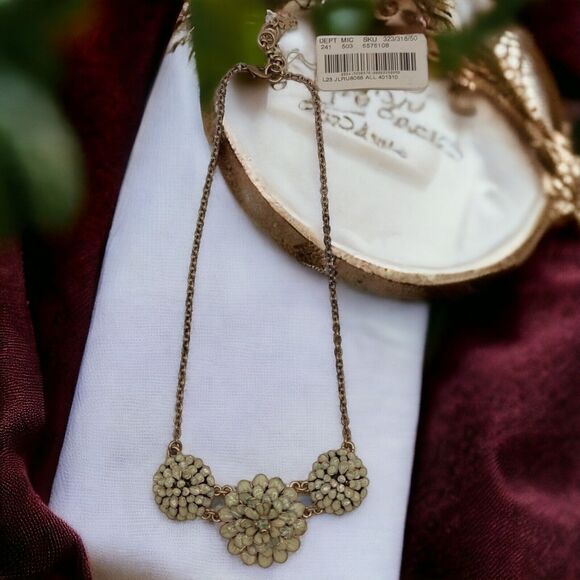 Lucky Brand Delicate Enamel Flowers Pale Green Adjustable Aged Brass Necklace - Picture 4 of 12